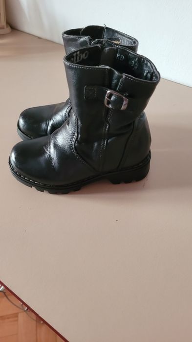 GHETE impermeabile Sportisimo  33 si Ghete cizme Marelbo nr 26