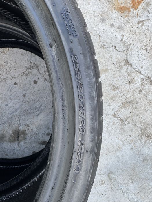 Гуми Hankook 255/30/20