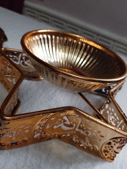 Xurmo idishlar sotiladi