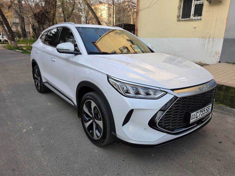 BYD SONG PLUS DM-i - гибрид