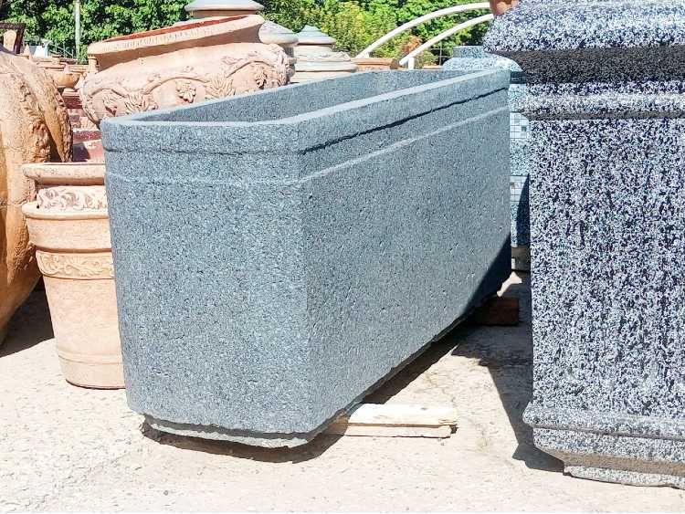 Бетонная Цветочница