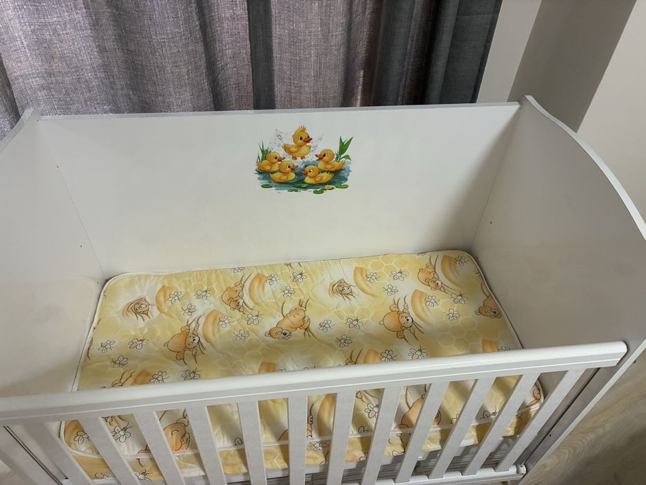 Дървена детска кошара