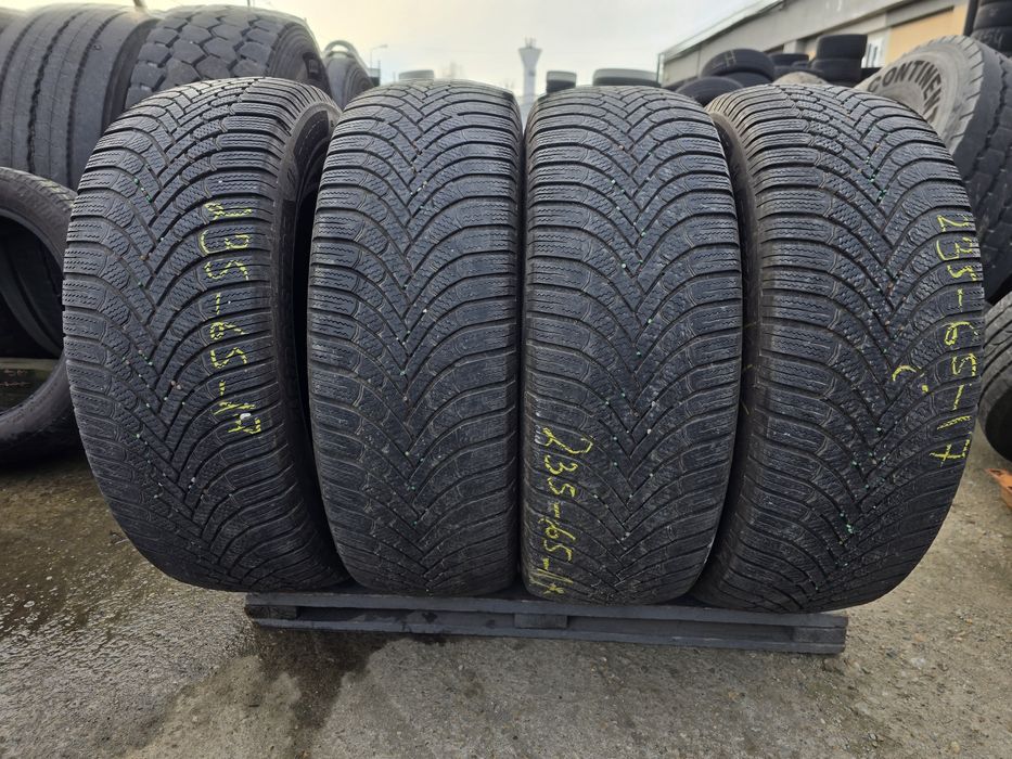 Anvelope de iarna 235-65r17 Bridgestone