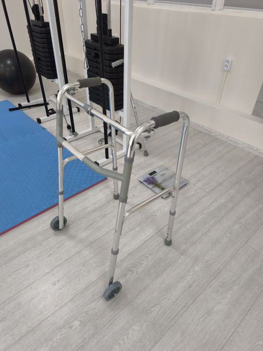 Ходунки для взрослых