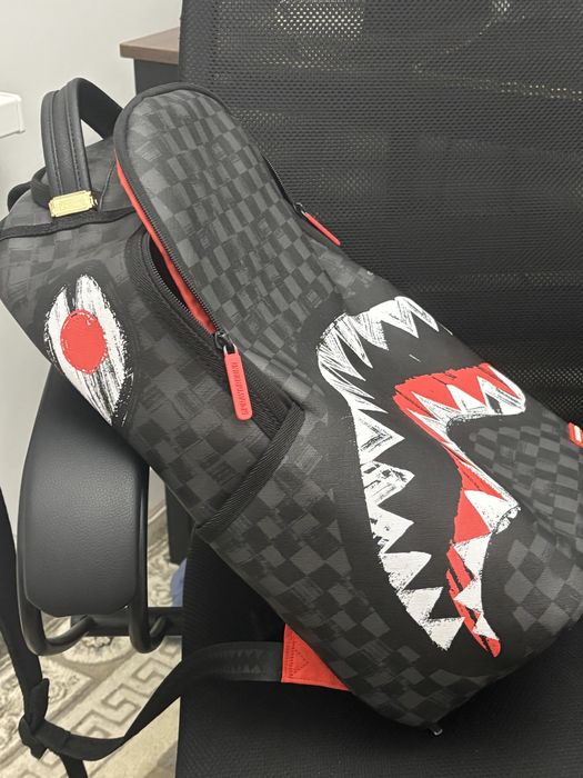 Продам оригинал рюкзак Sprayground