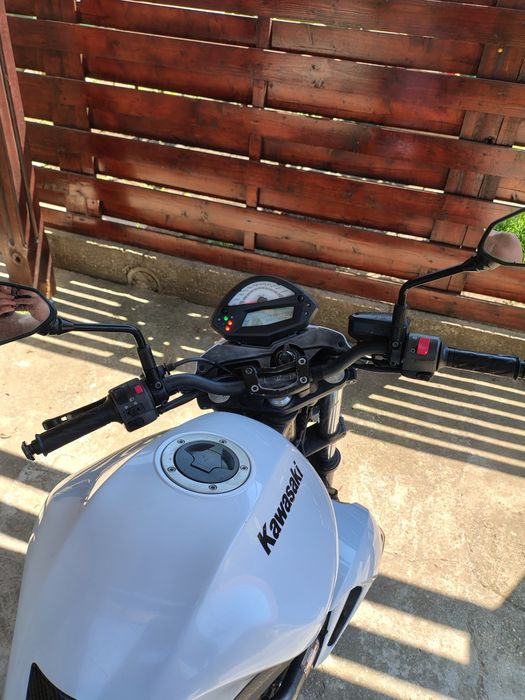 Kawasaki er6n  2010