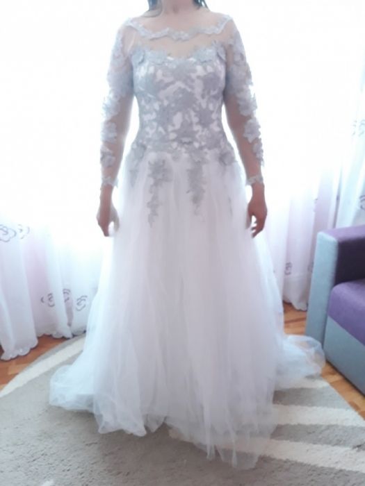 Rochie alba mireasa