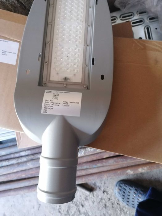 Лед Осветление ФИЛИПС професионално  контакти Легранд