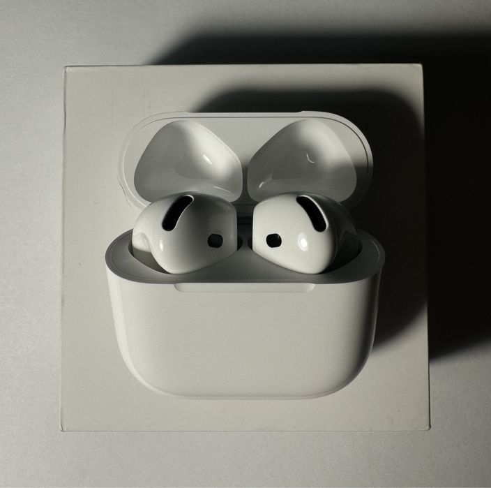 AirPods 4 (без ANC), новые, оригинал