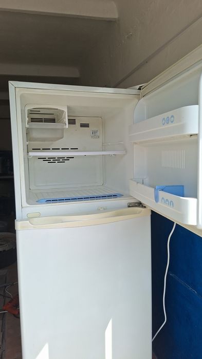 Холодильник LG, 1 м 70 см