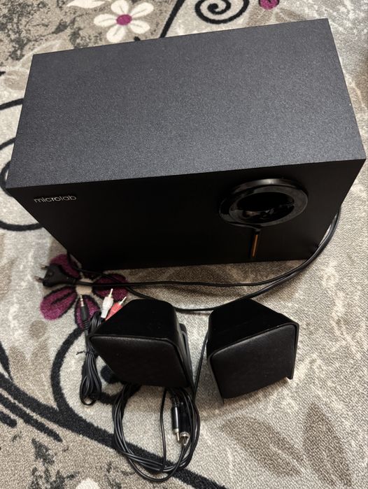 MicroLab - Тонколони и субуфер