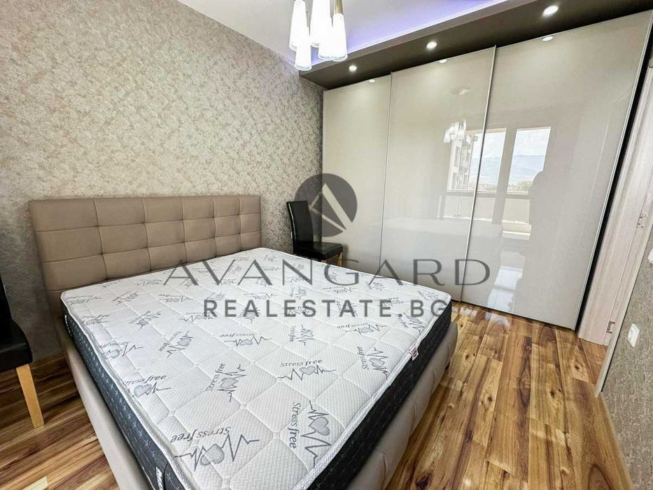 Продава се Двустаен апартамент в Пловдив, Кючук Париж - 65 кв.м за 1083 €/кв.м - Снимка #3