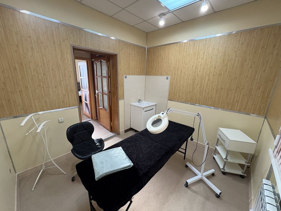 Сдам в аренду салон красоты