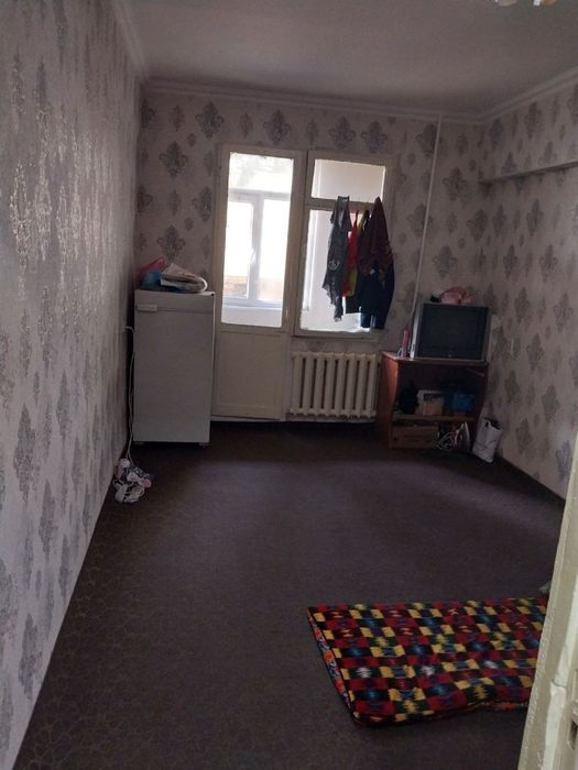 Ижарага квартира Корасу 6 областной ГАИ 1 хонали бывшие общежитие