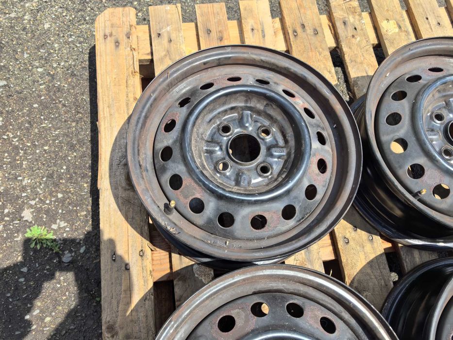 14 цола 4 х 100 мм Тойота Ярис и други - 5,5 Инча / ЕТ 45