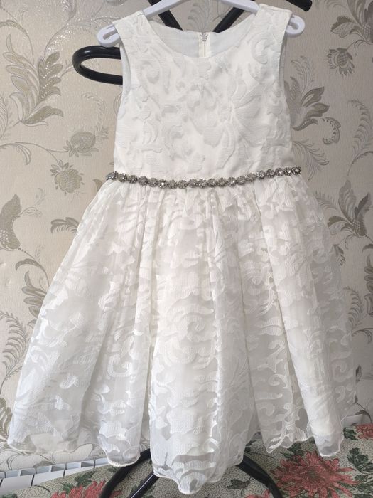 Нарядное платье для девочки