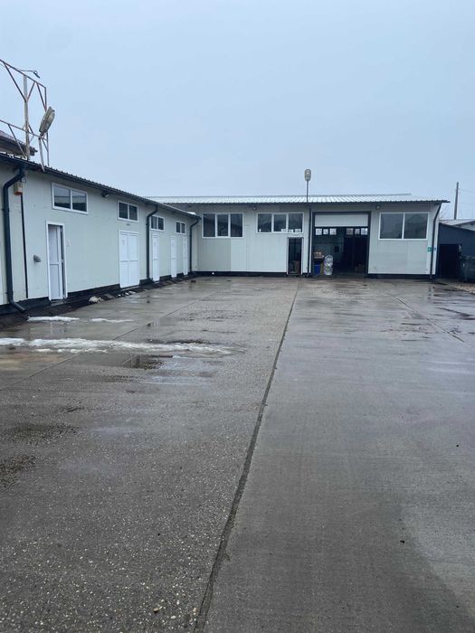 Spatiu Comercial - Magazin Showroom Hala Depozit Birou - Utilitati