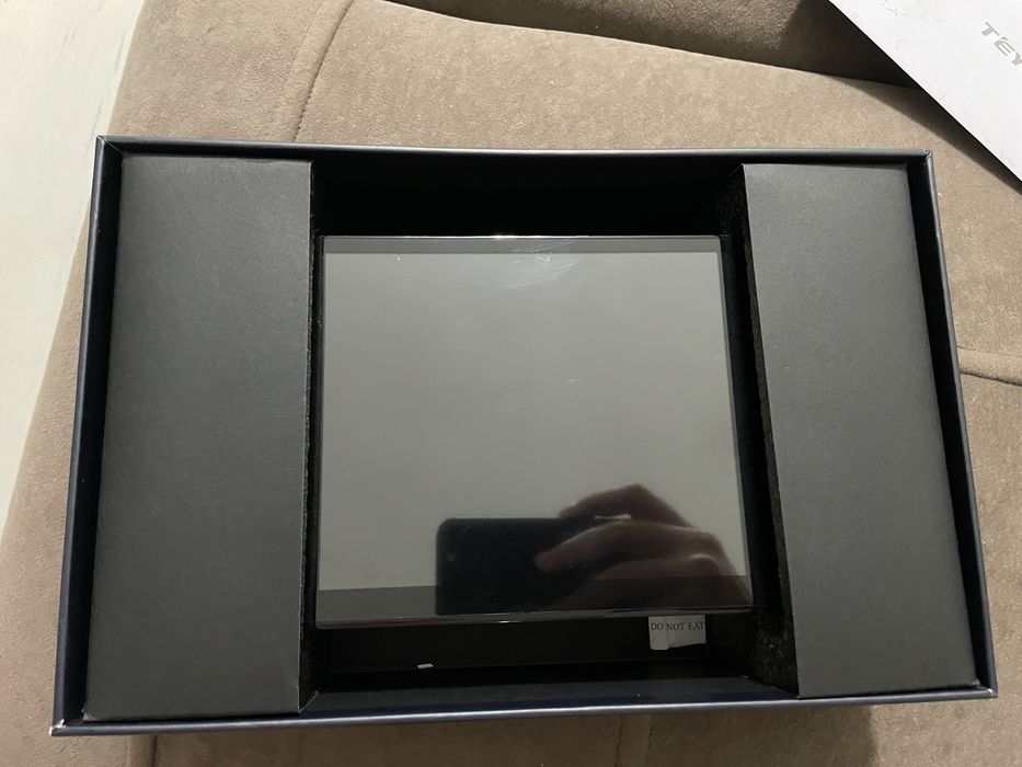 Планшет в автомобиль