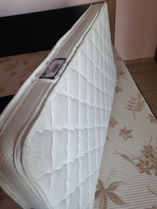 Mатрак за бебешка кошара на Nani