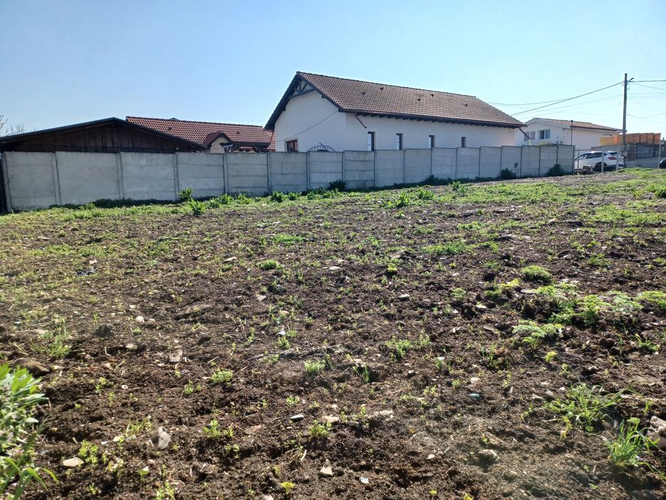 Teren de vânzare