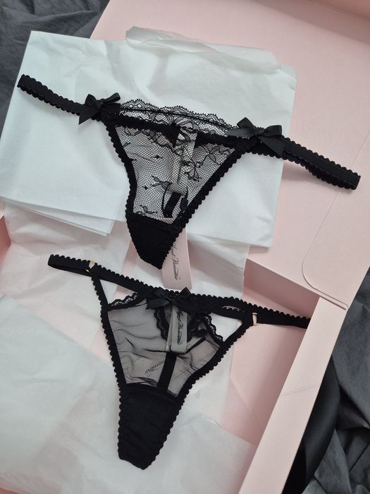Чисто нови оригинални Agent Provocateur прашки
