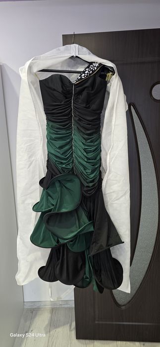 Официална рокля S/40