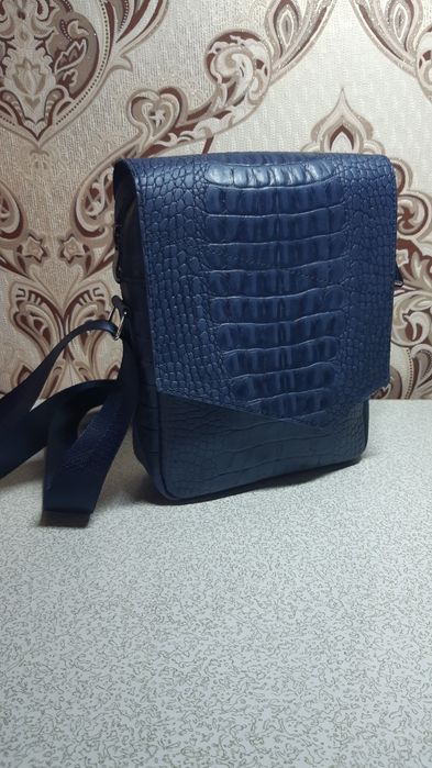 Кожаная мужская сумка