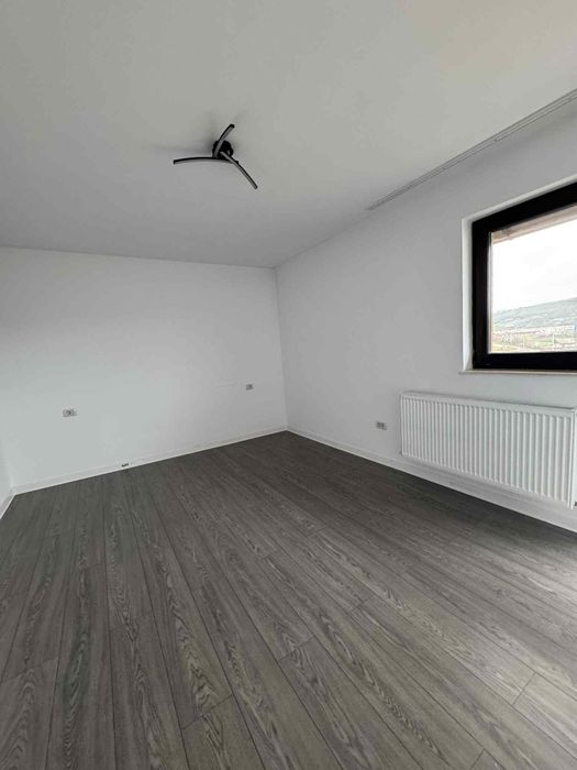 Duplex / apartament de inchiriat miroslava valea adanca