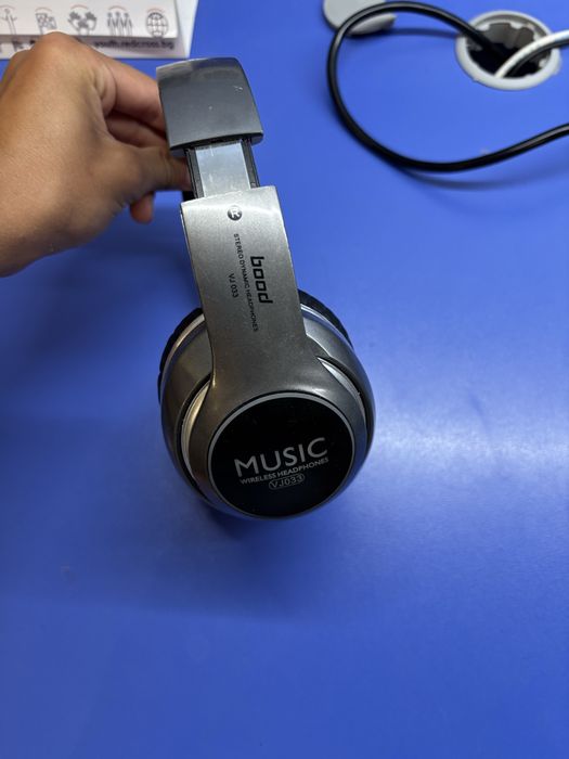 Bluetooth и жижчни слушалки bood