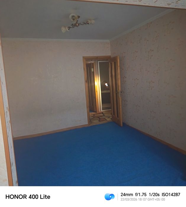 Срочно продаëтся 3 ком квартира на 1-этаже в микрорайоне