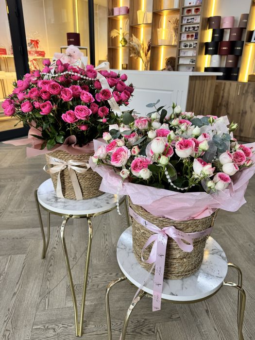 Букеты спрей розы в кашпо