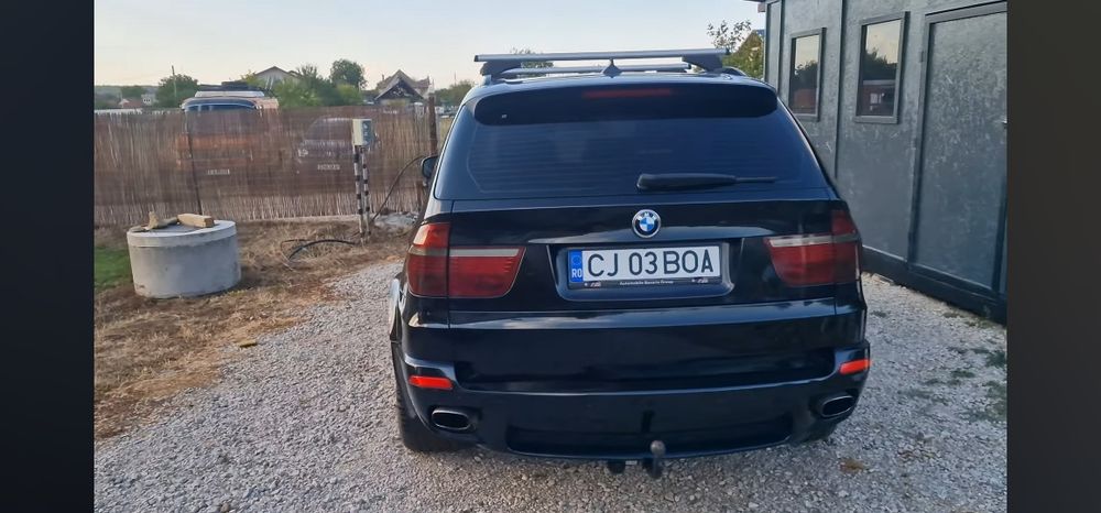 BMW X5 E70 3.0d xDrive (M57 - 235 CP) • Cutie Revizuită • Istoric Service • 2 Seturi Roți Complete (R20 Vară DOT 2023 + R18 Iarnă)