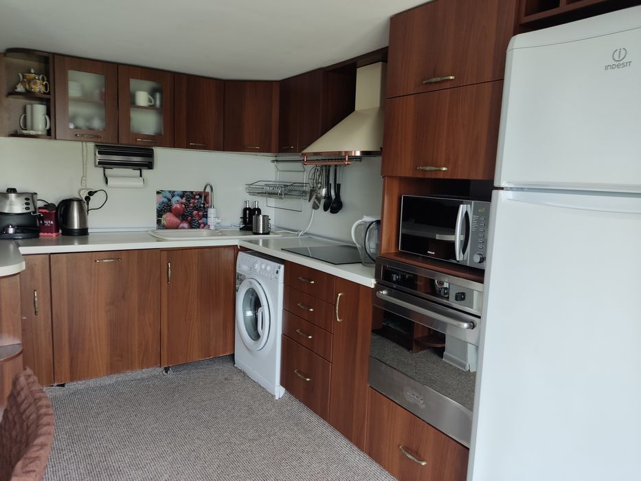 Дава се под наем Етаж от къща в Бургас, Сарафово - 100 кв.м за 102 € - Снимка #15