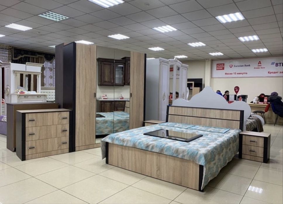 Продам спальный гарнитур