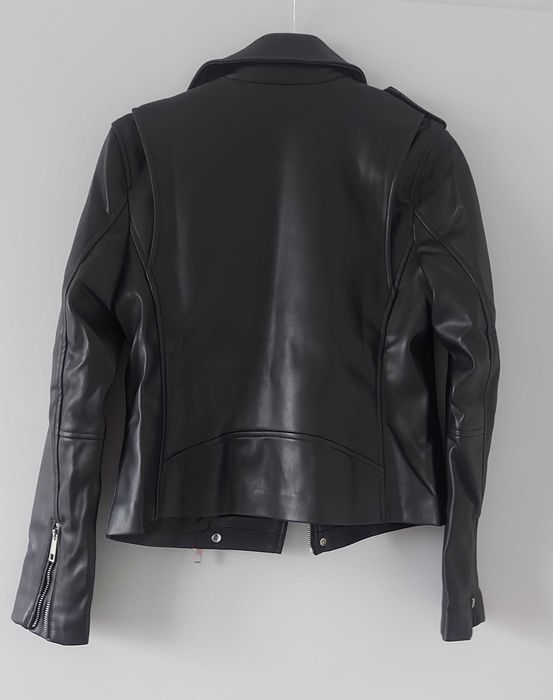 НОВО! Дамско яке MANGO.