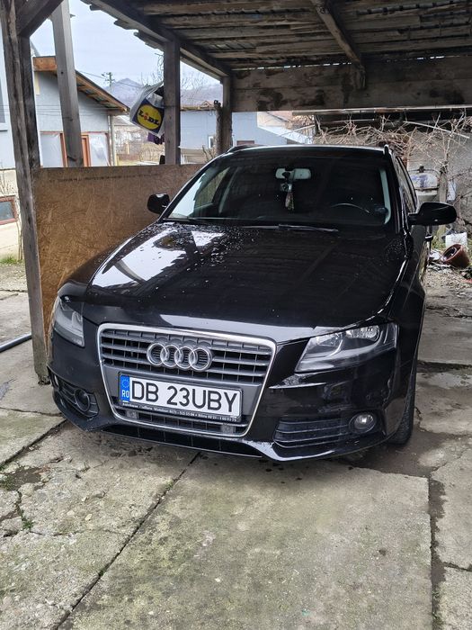 Vând audi A4 b8 motor 2.0