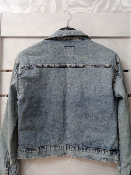 Джинсовая куртка на девочку,152-158 размер