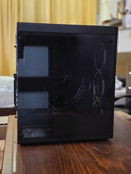 Компютърна кутия Aerocool Shard