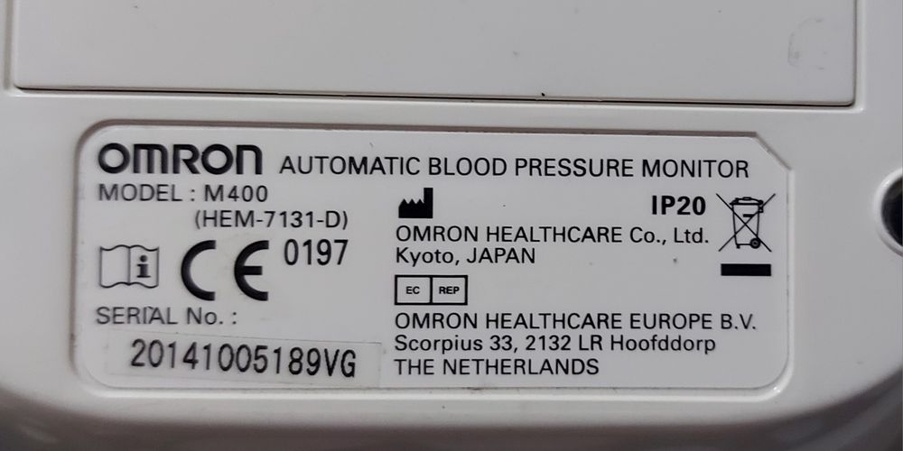 Tensiometru omron M400