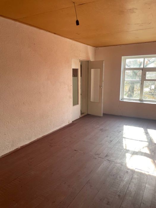 Ангрен  Чинниобод йер уй-ховли сотилади 12 соток