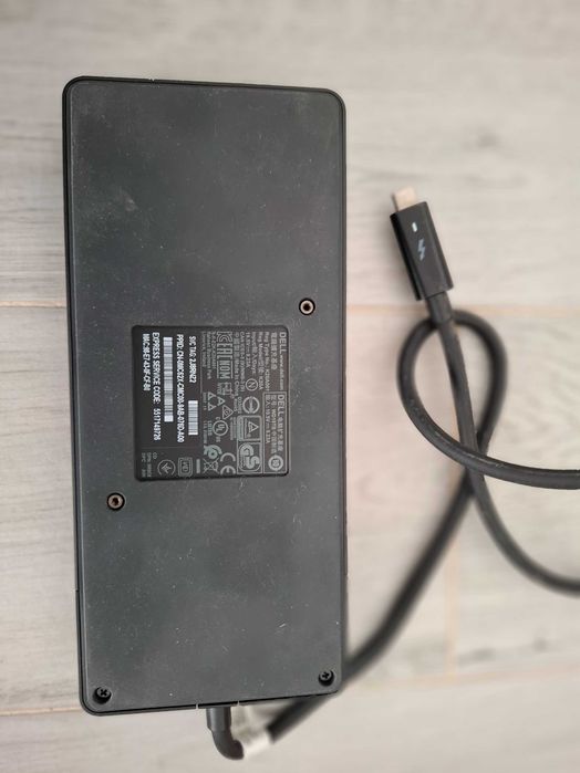 Докинг Thunderbolt DELL WD22TB4 и DELL WD19TB