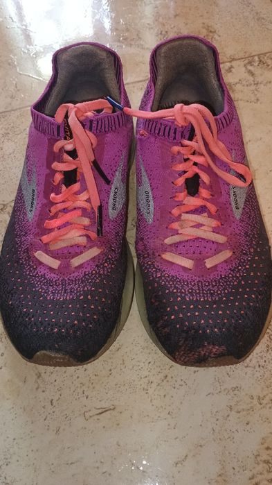 Adidași Brooks, In stare bunai