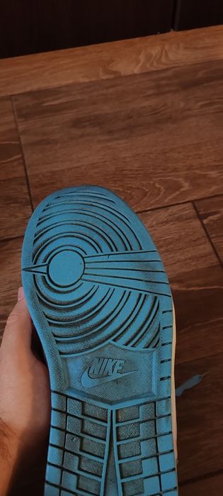 Nike Air Jordan 1 Retro High OG University Blue.