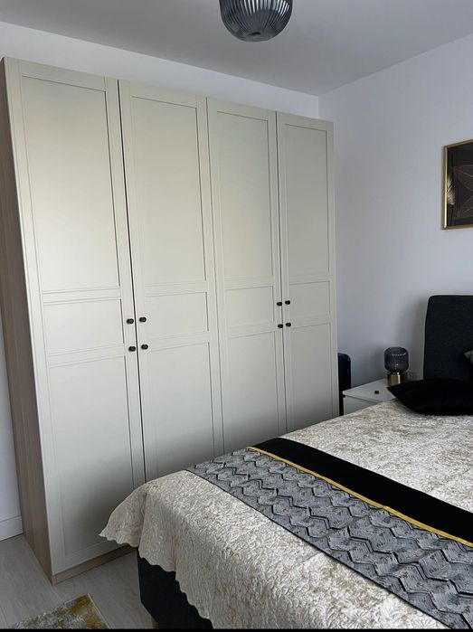 Apartament cu două camere de inchiriat