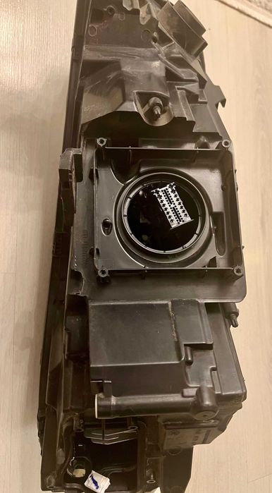 Far original Audi Q5 FY stânga Led Valeo - 80A941033