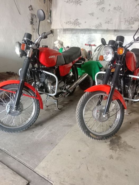 Java mototsikl 2 ta. Dakumenti bor. 850$ 1250$.