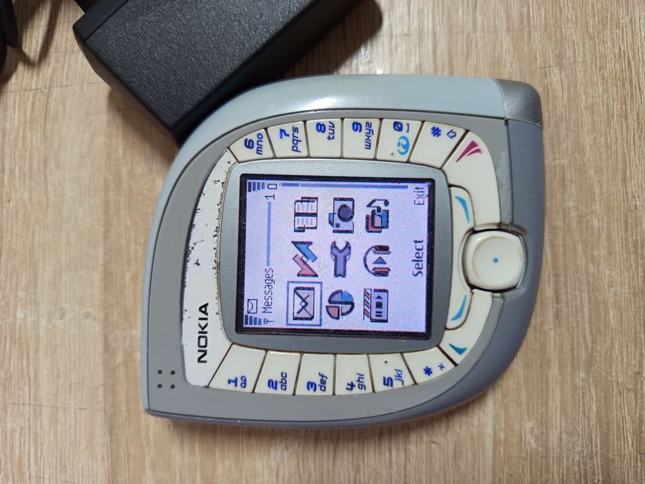 Телефон "Nokia"7600