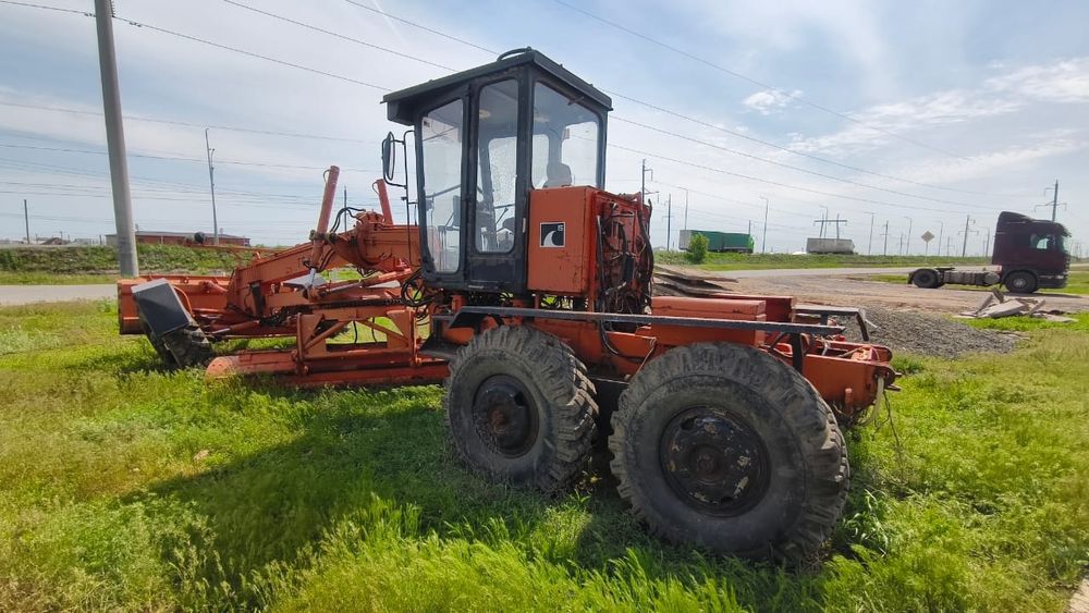 Продам авто грейдер