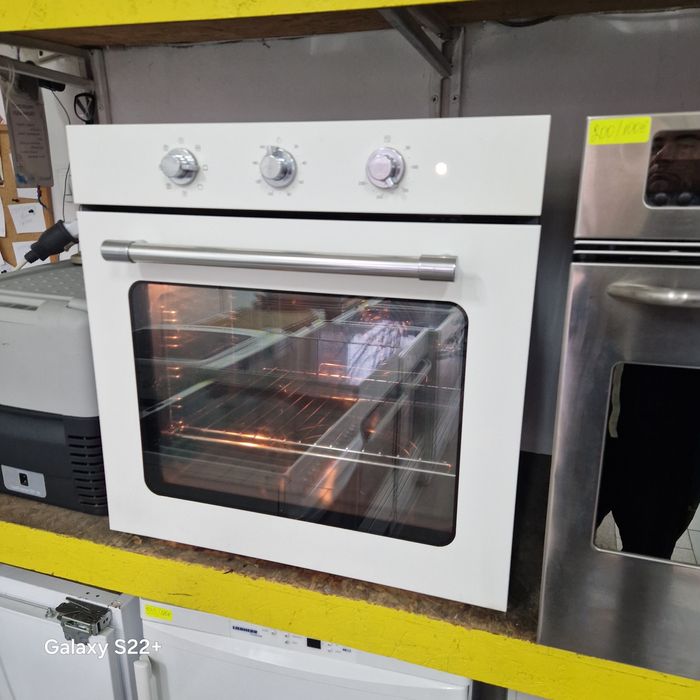 Фурна за вграждане WHIRLPOOL