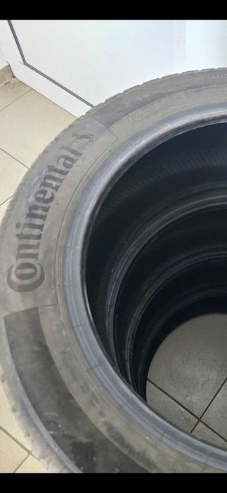 Гуми Continental ЕcoContact 6  235/45R18
